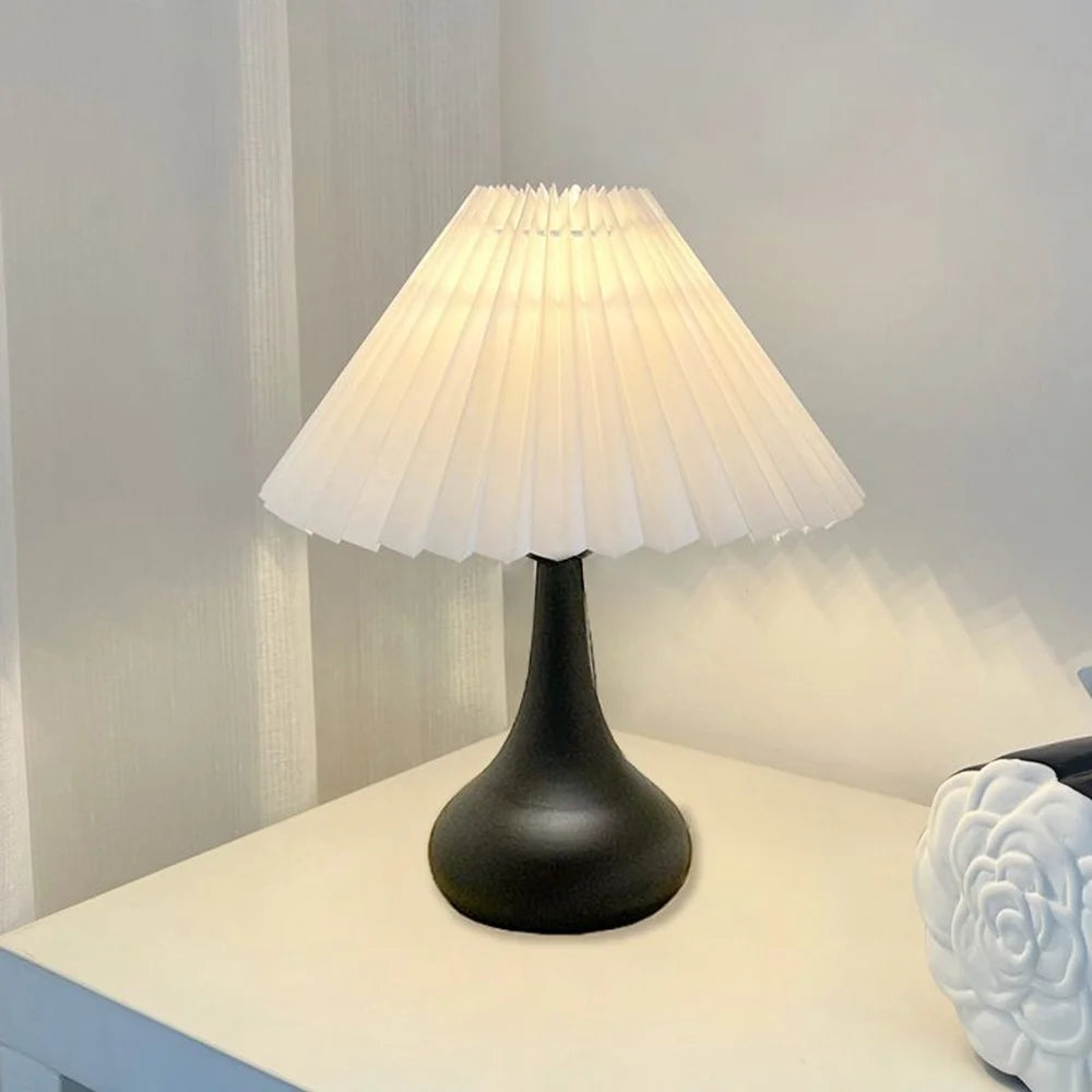 12W Pleated Table Lamp 3 Level Brightness Bedroom Bedside Ambient Lamp Eye-Caring Flicker-Free LED Light, EU Plug -  Beige Lampshade  /  Black - 2