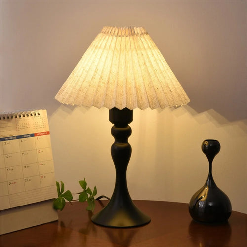 12W Pleated Bedside Lamp 3 Level Dimmable Nordic Table Lamp Flicker-Free Eye-Care Decor Light with Iron Base for Home - EU Plug -  Flax Lampshade - 1