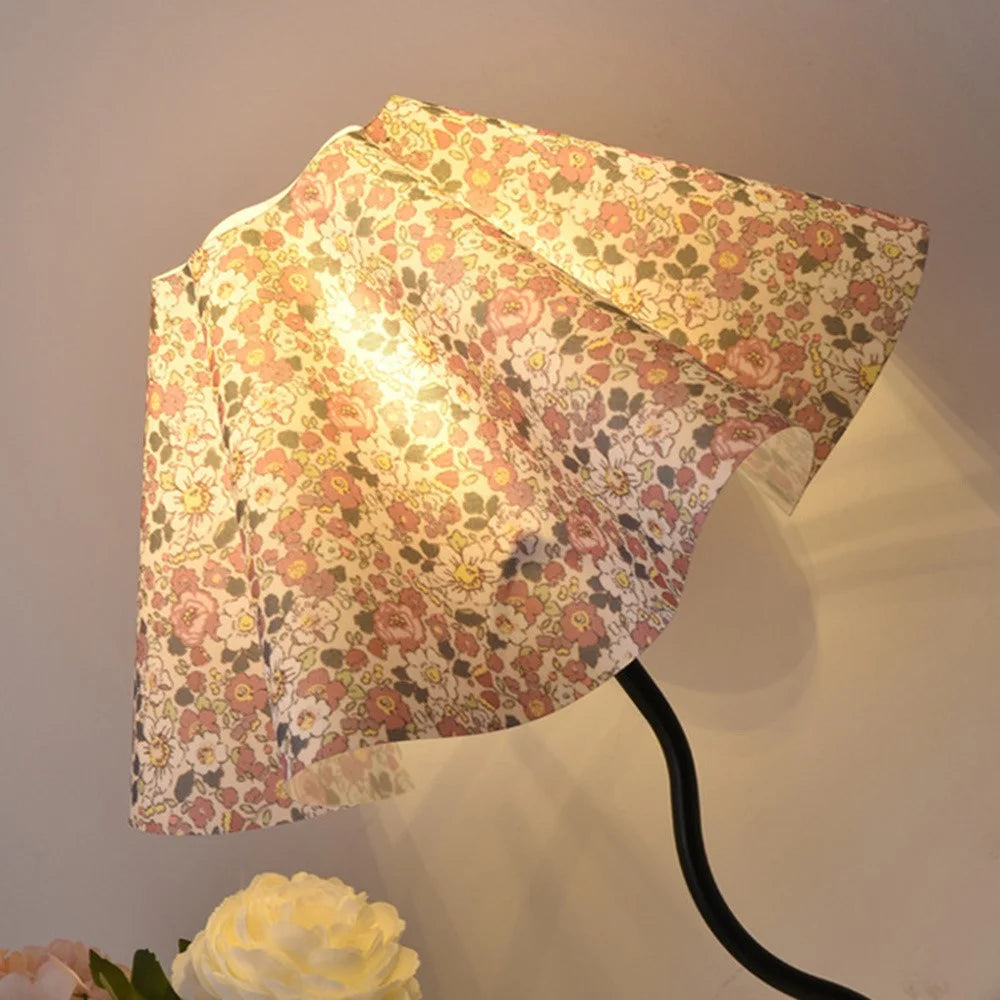 7W Bedroom Petal Bedside Lamp 3-Color Dimmable Table Lamp Flicker-Free Eye-Care Light with Metal Base for Home, EU Plug - Rustic Petal Lampshade - 4