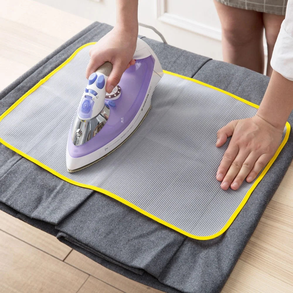 40 x 60cm Heat Resistant Ironing Mesh Pad Clothes Protective Ironing Pressing Cloth - Random Color - 5