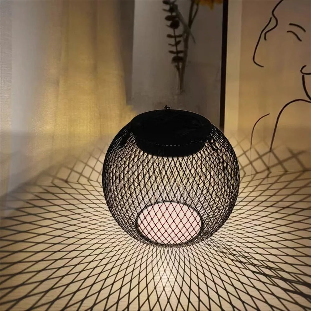 Rhombus Design LED Solar Powered Garden Light Lantern Outdoor Decorative Hanging Lamp Waterproof Iron for Lawn / Patio - 2
