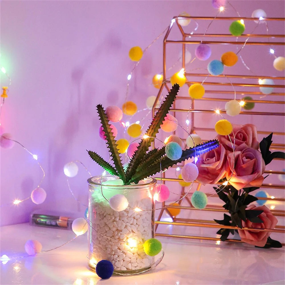2m 20 LED Cotton Ball String Light Fairy Lights Battery Powered Festival Gift Party Decor - White Light / Mixed Color - 2