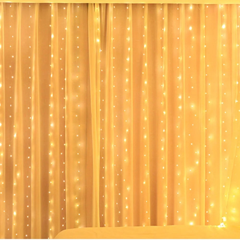 6x3m 600-LED Curtain Lights USB Remote Control String Lights with Hooks for Bedroom Christmas - Warm White - 2
