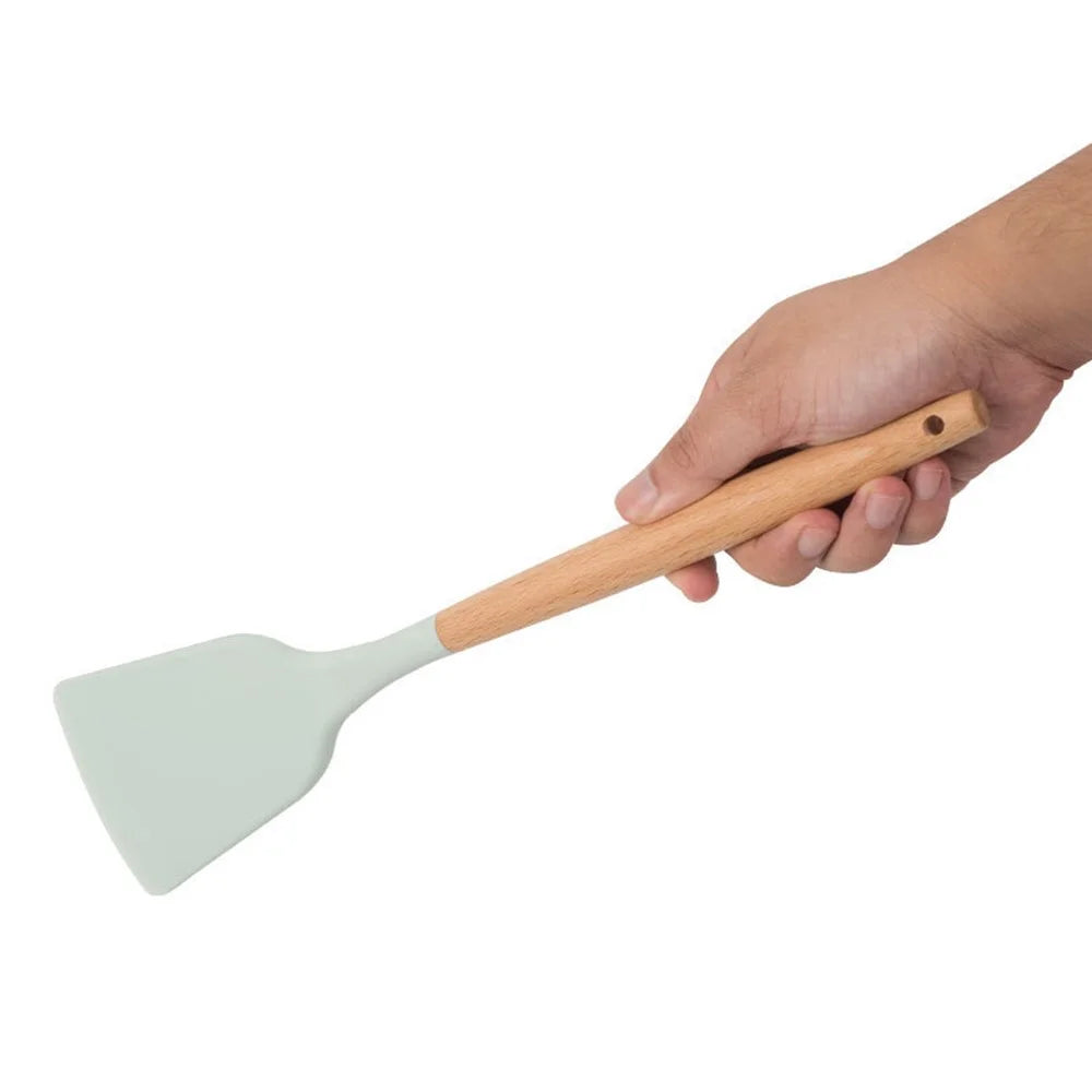 13Pcs / Set Kitchen Utensils Wooden Handle Silicone Spatula Ladle Egg Beater Kitchen Cooking Tools Kit (No FDA Certification, BPA Free) - Green - 2