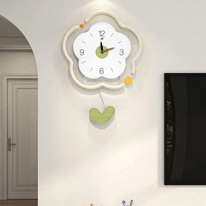 Flower Shape Wood + Acrylic Wall Clock Silent Creative Clock Living Room Home Decor, Size L - 3