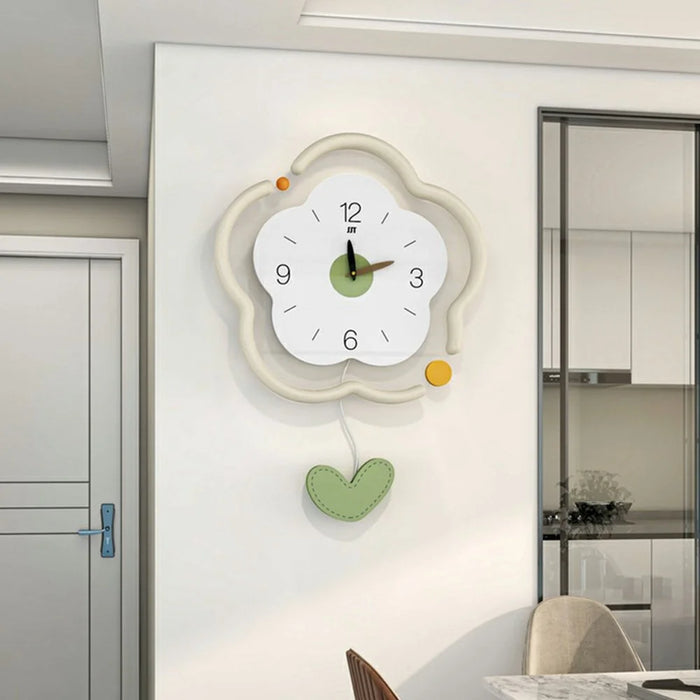 Flower Shape Wood + Acrylic Wall Clock Silent Creative Clock Living Room Home Decor, Size L - 7