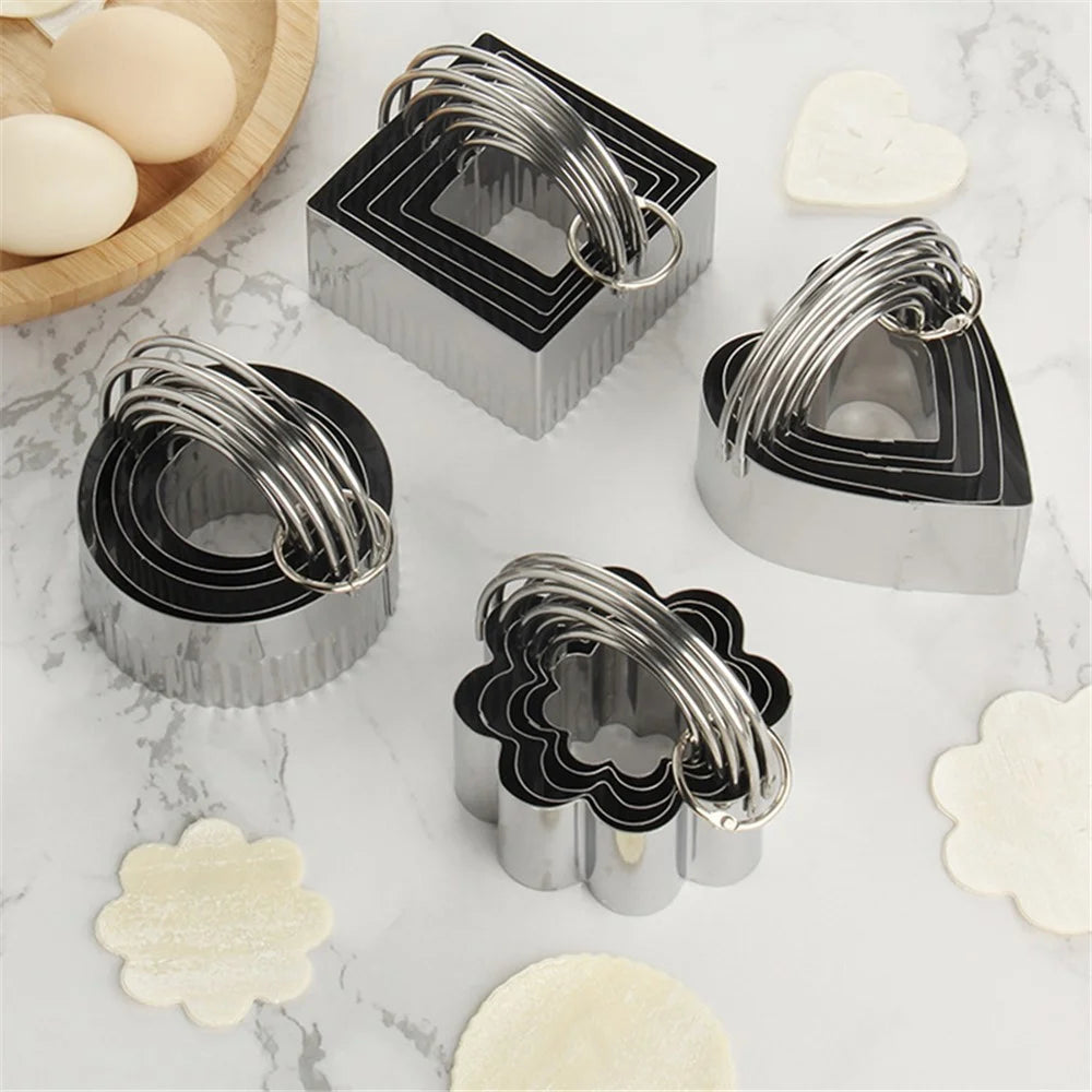 5Pcs / Set Stainless Steel Cookie Cutters with Handle Mousse Cake Baking Mold (BPA Free, No FDA) - Gingerbread Man - 3