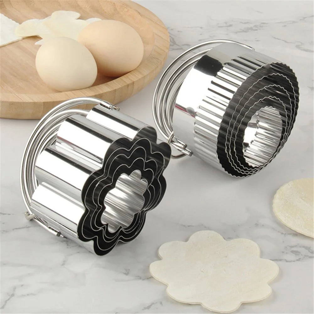 5Pcs / Set Stainless Steel Cookie Cutters with Handle Mousse Cake Baking Mold (BPA Free, No FDA) - Gingerbread Man - 5