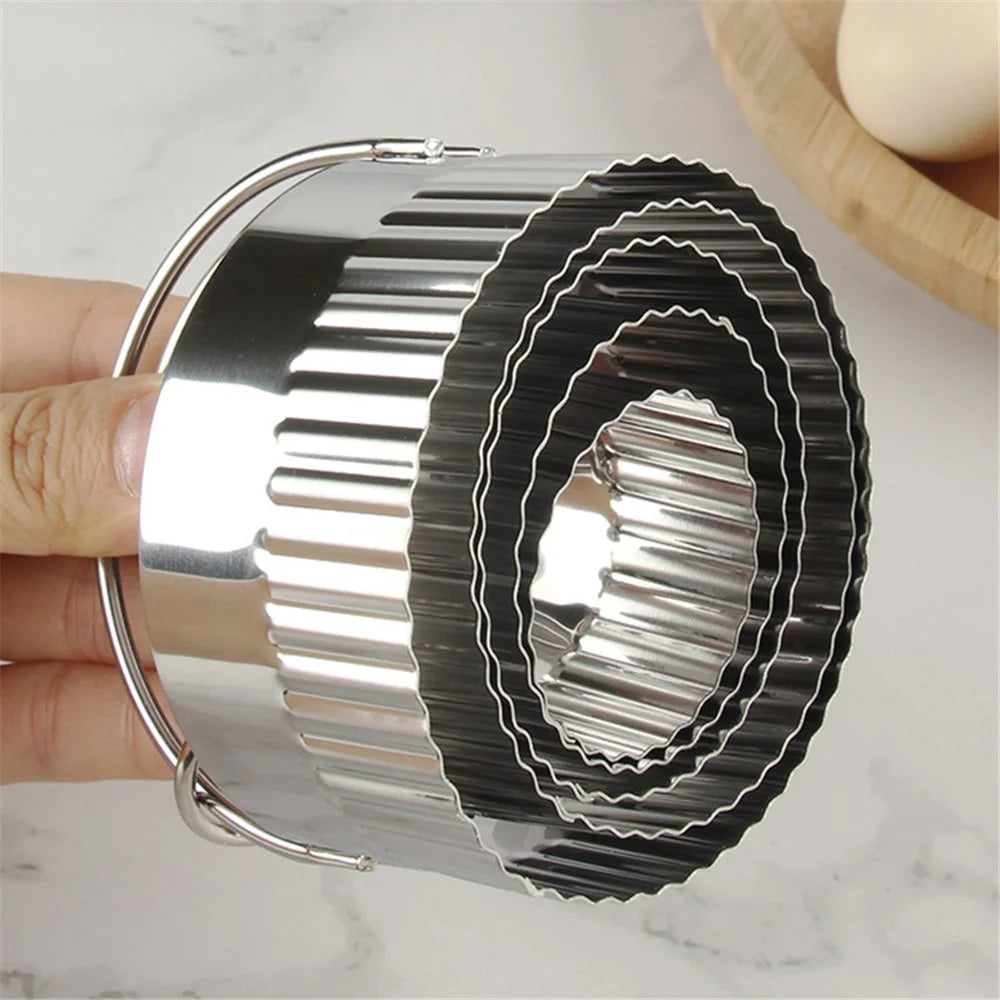 5Pcs / Set Stainless Steel Cookie Cutters with Handle Mousse Cake Baking Mold (BPA Free, No FDA) - Gingerbread Man - 7