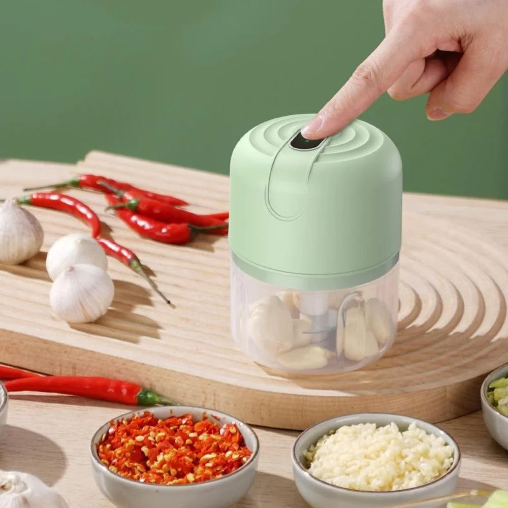 250ML Electric Garlic Chopper Small Food Processor One-Touch Press Veggie Mincer for Ginger, Chili, Meat - Green - 3
