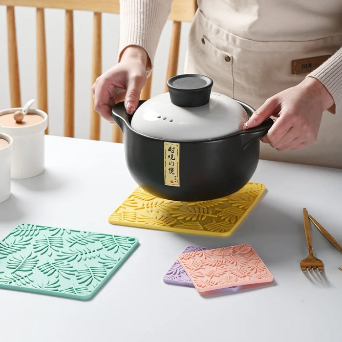 17*17cm Leaf Design Silicone Bowl Dish Heat Insulation Pad Dining Table Placemat - Lemon Yellow - 6