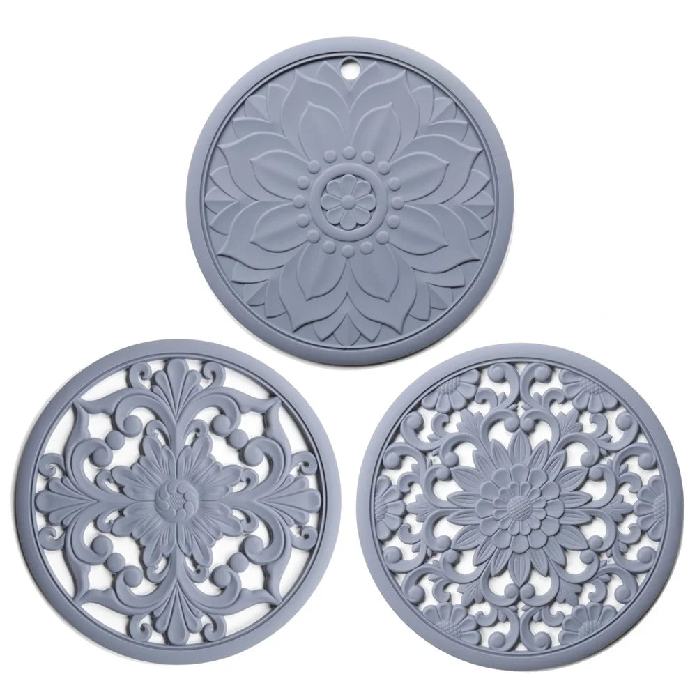 3Pcs 20*20cm Heat Insulation Placemat Chinese Hollow Carving Cup Mat Silicone Coaster - Grey - 1