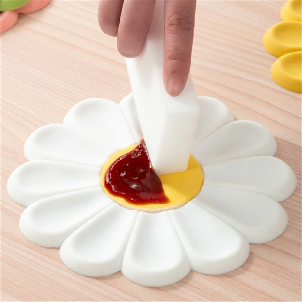 17*17cm Daisy Shape Silicone Heat Insulation Pad Dining Table Anti-scalding Mat - Matcha Green - 5