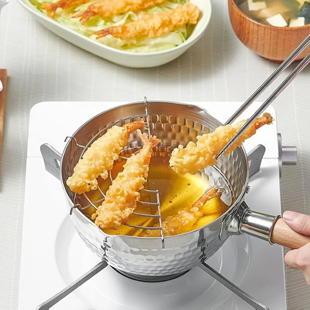 20cm Diameter Stainless Steel Japanese Saucepan with Wooden Handle Milk Soup Pot, without Lid (BPA Free, No FDA) - 6