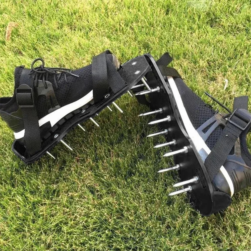 1 Pair Lawn Aerator Spikes Shoes Adjustable Straps Garden Lawn Soil Loosening Shoes - Black - 4