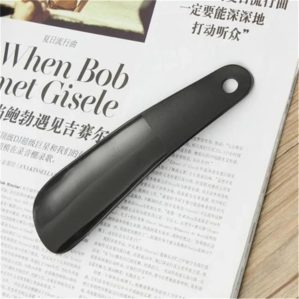 16cm Portable Shoe Horn Plastic Spoon Shaped Shoe Lifter Shoe Changing Assistant - 5