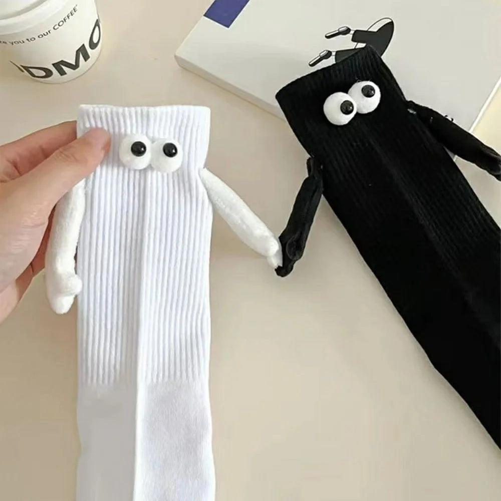 Thin Cotton Couple Socks Summer Magnetic Attraction Cute Holding Hands Mid Calf Socks - Three-Dimensional White - 4