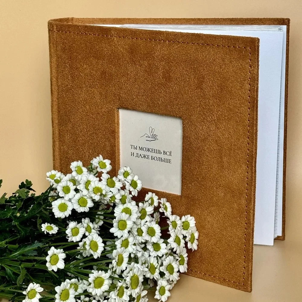 Vintage Velvet Cover 6 Inch Photo Album 200 Photos Commemorative Book Gift - Red - 7