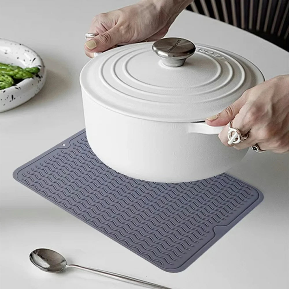 40 x 30cm Silicone Draining Mat Wave Pattern Kitchen Heat Resistant Non Slip Pad Countertop Protector - Dark Grey - 3