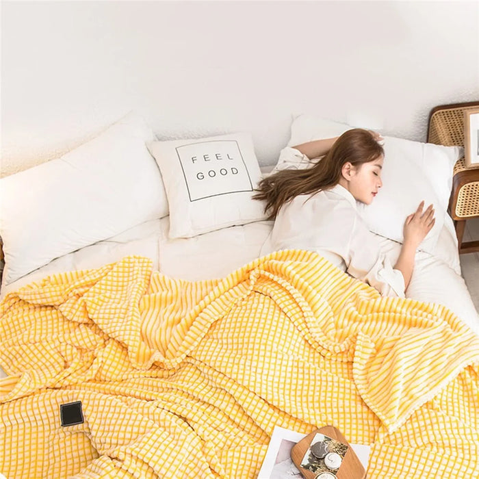 120 x 200cm Ultra Soft Milk Velvet Throw Blanket for Nap Solid Color Office Sofa Cover - Lemon Yellow - 4