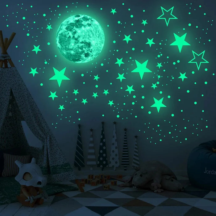 2Pcs / Set Glow in the Dark Astronaut Wall Stickers Space Theme Self Adhesive Decals for Kids Bedroom - 5