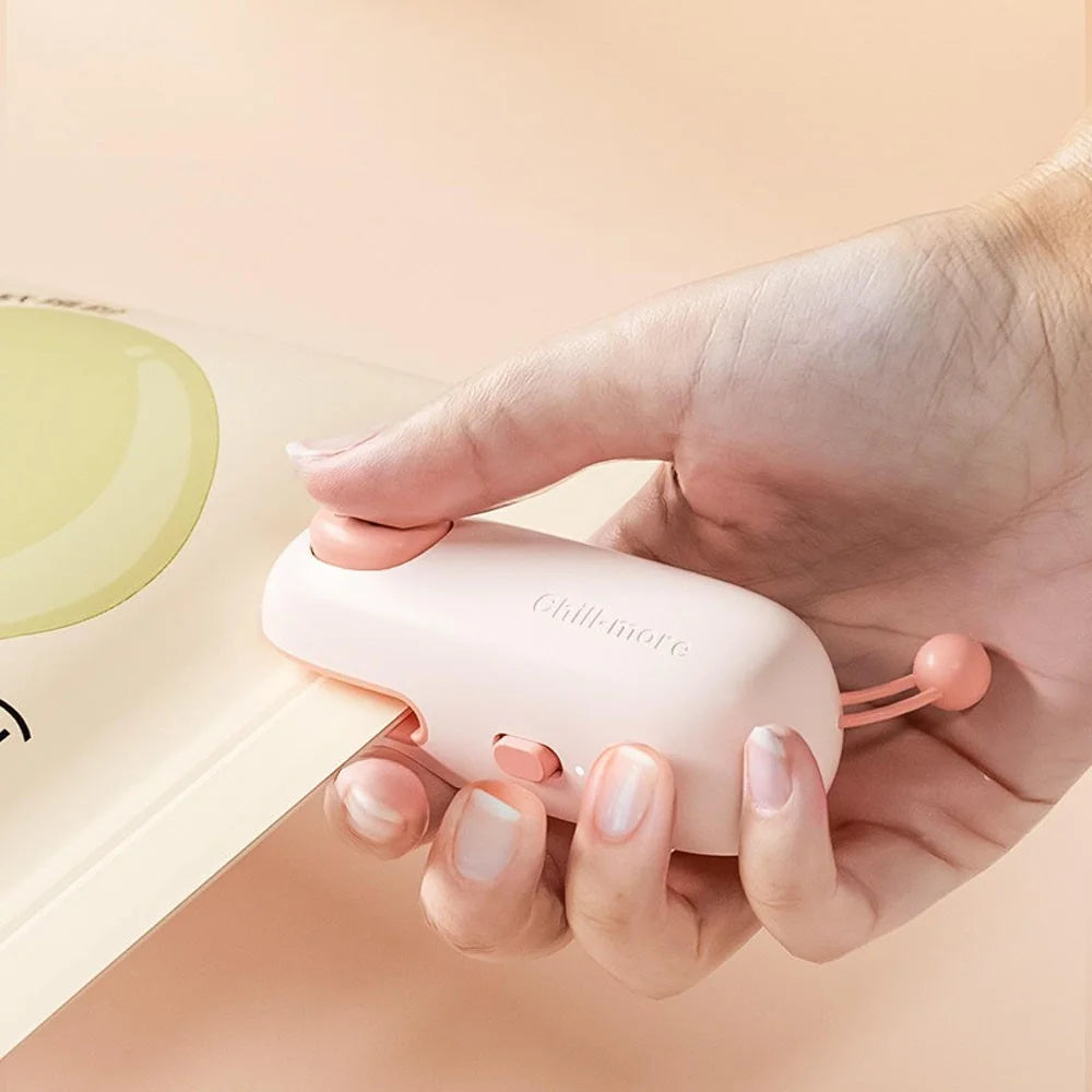 Mini Portable Heat Sealer For Food Storage Bags Handheld Plastic Bag Resealer Kitchen Gadget - Pink - 2
