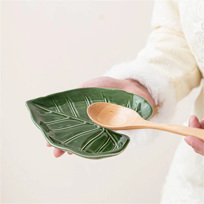 Creative Leaf Shape Ceramic Spoon Rest Dish Kitchen Utensil Holder Decorative Bowl - Green - 3