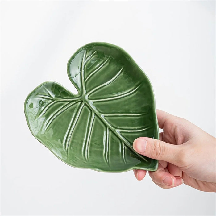 Creative Leaf Shape Ceramic Spoon Rest Dish Kitchen Utensil Holder Decorative Bowl - Green - 5