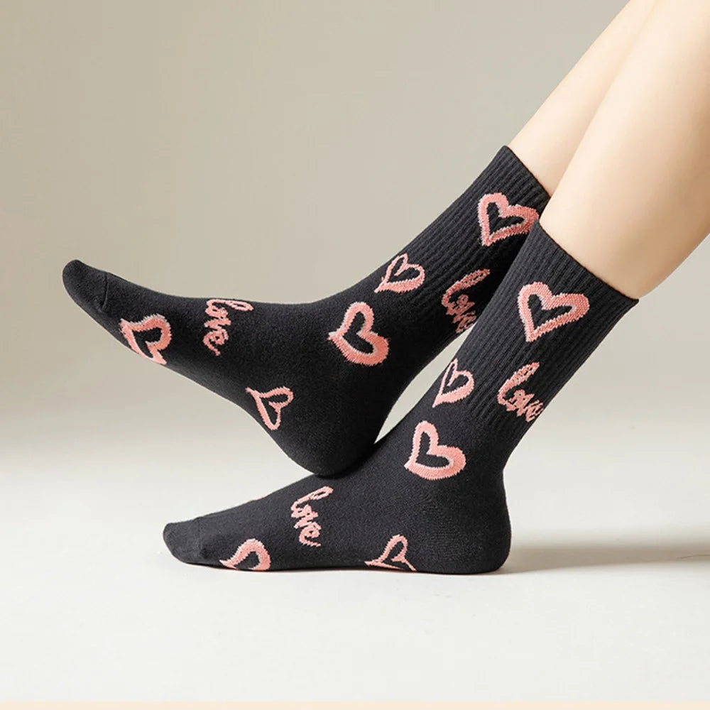 1 Pair Women Mid-Calf Socks Heart Love Pattern Casual Cotton Blend Crew Socks for Daily Wear - Black - 2