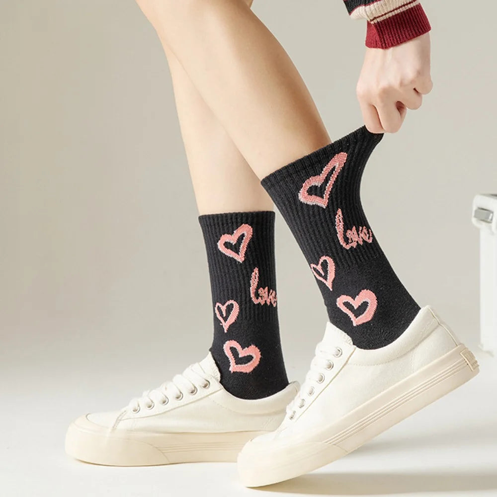 1 Pair Women Mid-Calf Socks Heart Love Pattern Casual Cotton Blend Crew Socks for Daily Wear - Black - 3