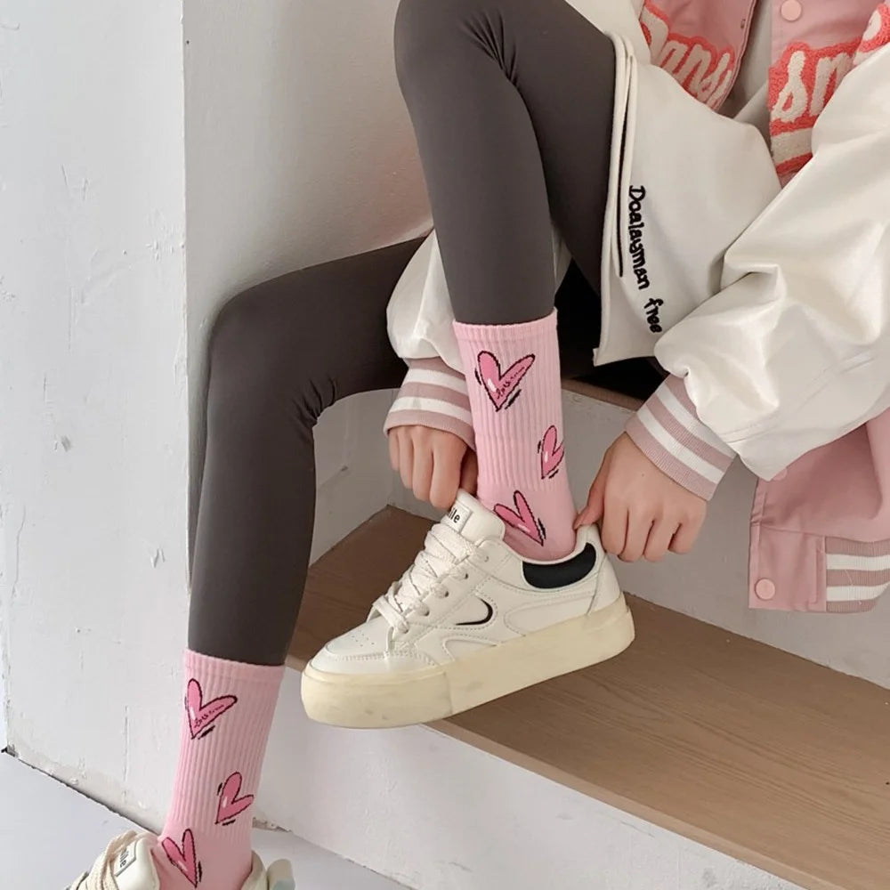 1 Pair Mid-Calf Socks Heart Pattern Women Cotton Blend Fashion Cute Crew Socks for Daily Wear - Pink  /  Heart Pattern - 3