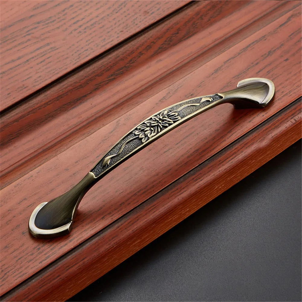 Vintage Cabinet Door Pull Handle Zinc Alloy Drawer Wardrobe Handle, 22mm Screw - Style 2027 / 128mm Hole Pitch - 1