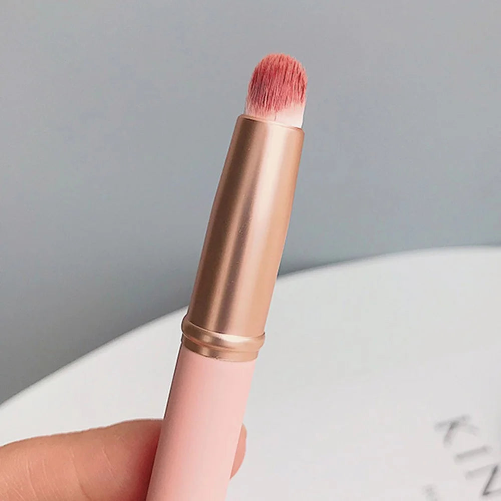 Mini Szie Soft Fiber Lip Brush Lipstick Applicator Smudge Brush Reusable Lip Makeup Tool - Pink - 7
