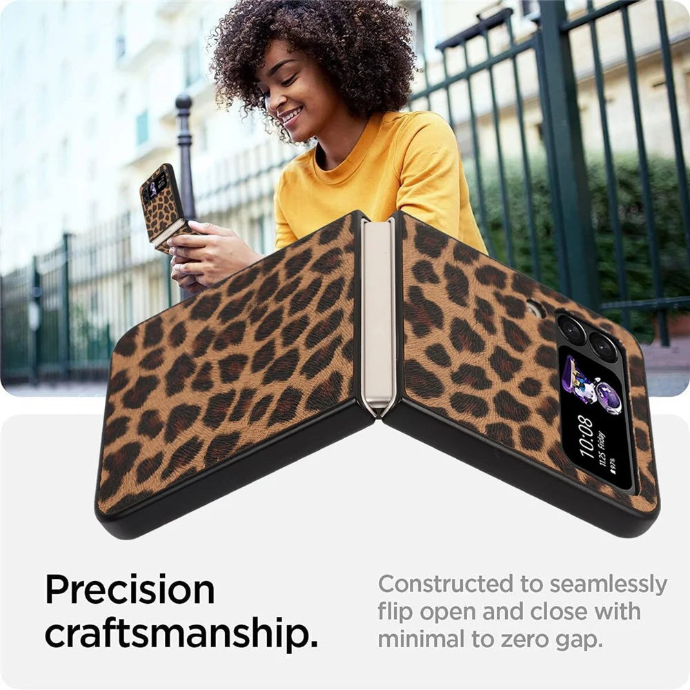 For Samsung Galaxy Z Flip4 5G Anti-scratch Folding Phone Case PU Leather Coated Hard PC Back Cover - Yellow / Leopard Texture - 5