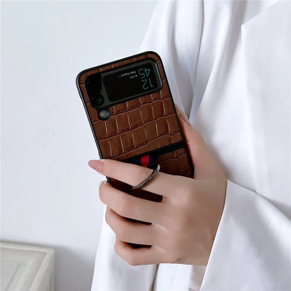 For Samsung Galaxy Z Flip4 5G Anti-scratch Crocodile Texture Genuine Leather Coated PC Folding Phone Case with Finger Ring Holder - Black - 3