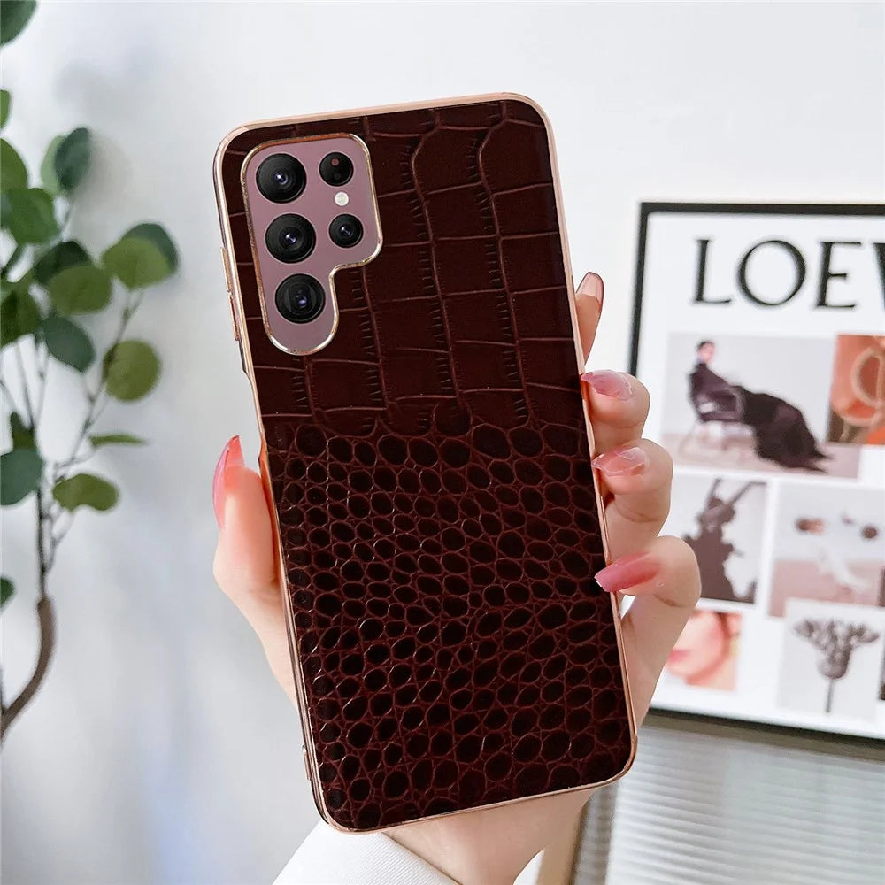 For Samsung Galaxy S22 Ultra 5G Gold Crocodile Series Phone Case Genuine Cowhide Leather Coated TPU+PC Phone Cover -  Coffee - 2