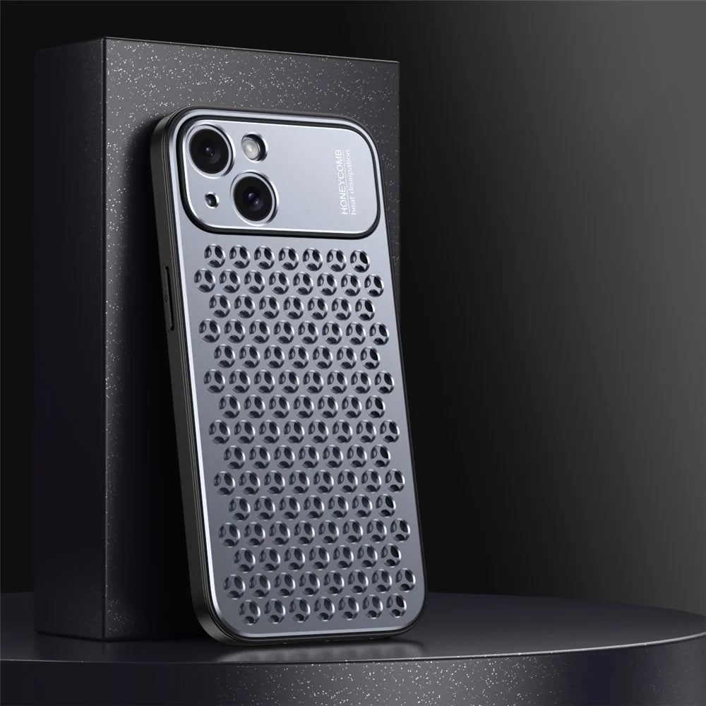 For iPhone 15 Case Aluminum Alloy+TPU Honeycomb Heat Dissipation Phone Cover - Grey - 2