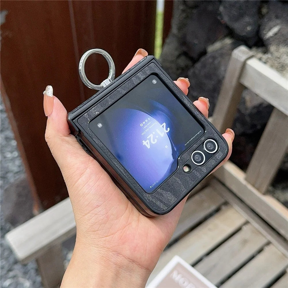 For Samsung Galaxy Z Flip7 FE 5G / Z Flip6 5G Feather Pattern PU Leather Coated PC Phone Cover with Ring Kickstand - Black - 5