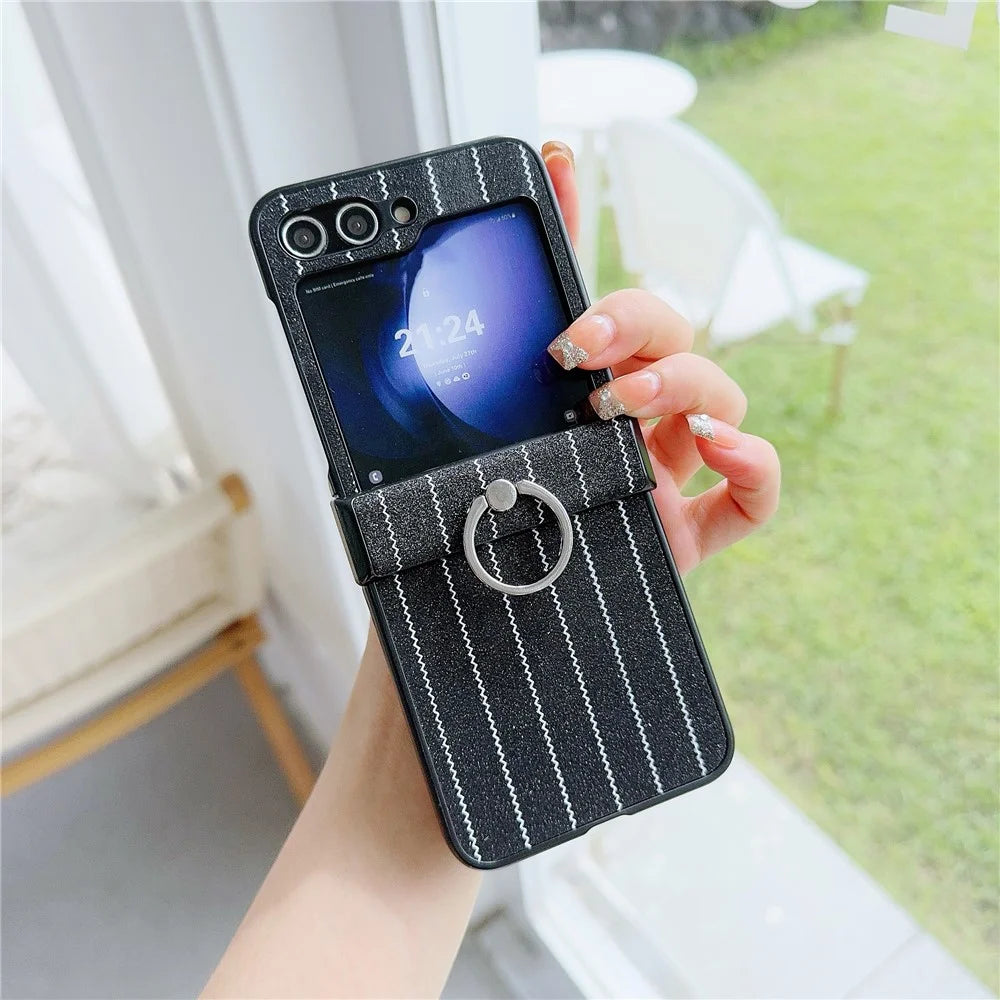 For Samsung Galaxy Z Flip7 FE 5G / Z Flip6 5G Wavy Stripes PU Leather Coated PC Phone Cover with Ring Kickstand - Black - 2