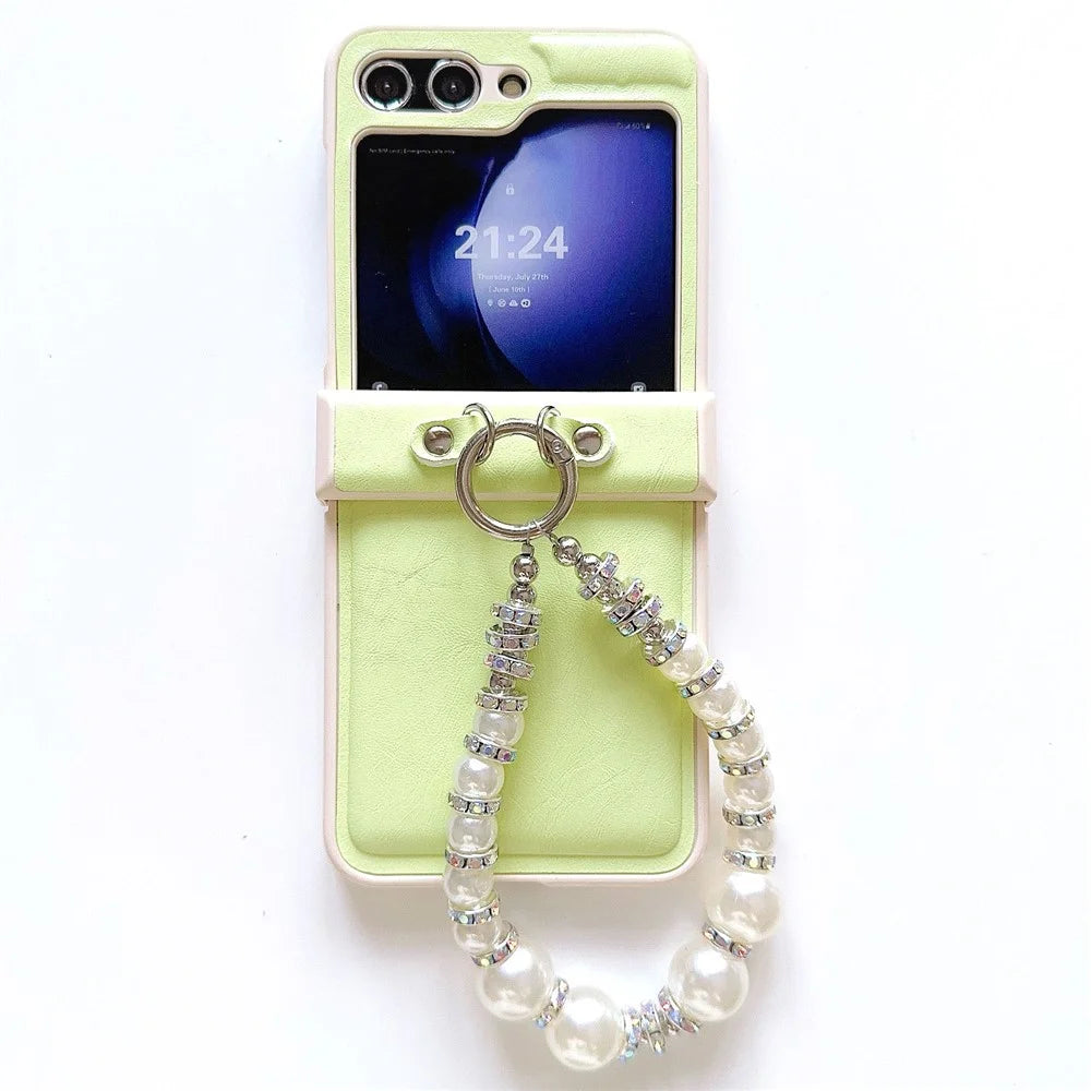 For Samsung Galaxy Z Flip7 FE 5G / Z Flip6 5G Case Crazy Horse Leather+PC Phone Cover with Wrist Pearl Strap - Light Green - 1