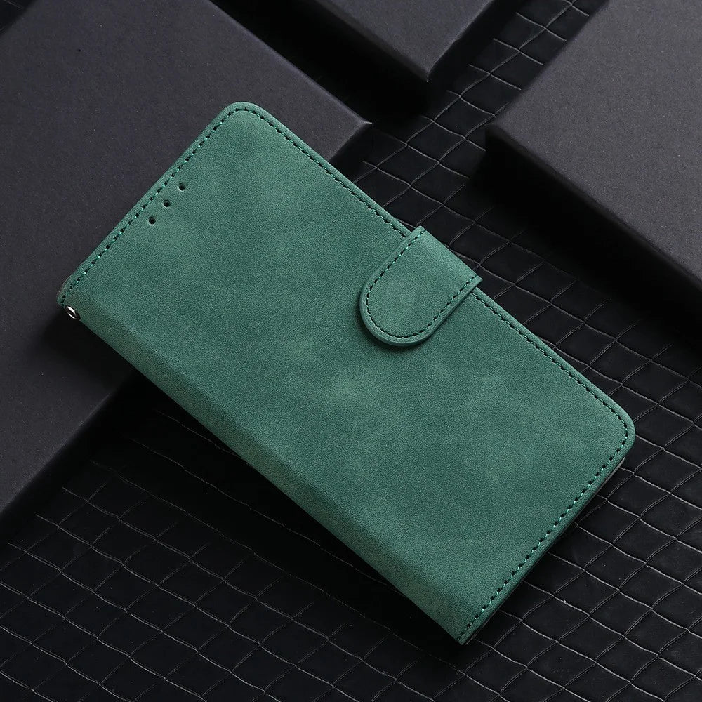 For Samsung Galaxy A04 4G (164.4 x 76.3 x 9.1 mm) Skin-touch Feeling PU Leather Magnetic Phone Case Full Protection Stand Wallet Shockproof Flip Cover - Green - 4