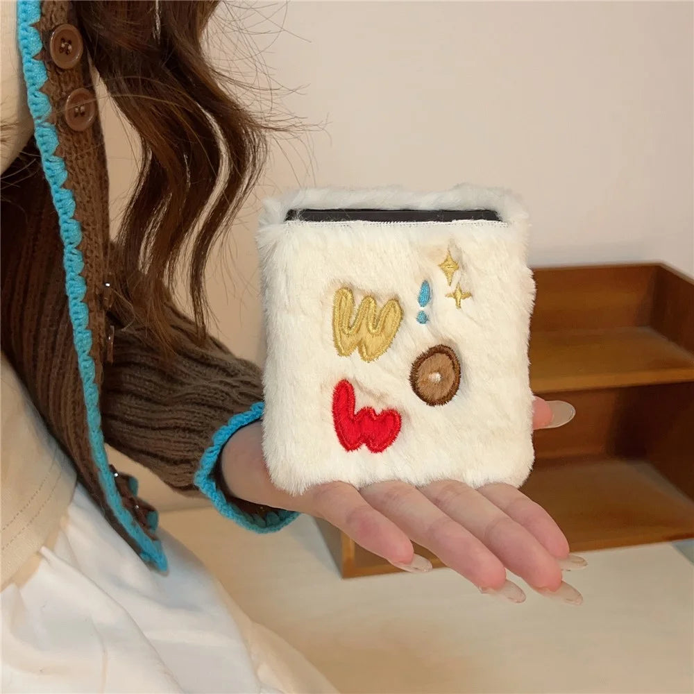 KJS-018 For Samsung Galaxy Z Flip7 FE 5G / Z Flip6 5G Case Embroidered WOW Soft Plush Hard PC Phone Cover - White - 4
