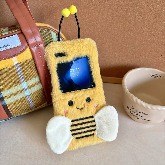 KJS-026 For Samsung Galaxy Z Flip7 FE 5G / Z Flip6 5G Case Bee Pattern Plush+TPU Phone Cover - 7