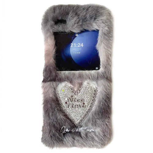 KJS-013 For Samsung Galaxy Z Flip7 FE 5G / Z Flip6 5G Case Glitter Heart Hard PC Warm Plush Phone Cover - Grey - 1