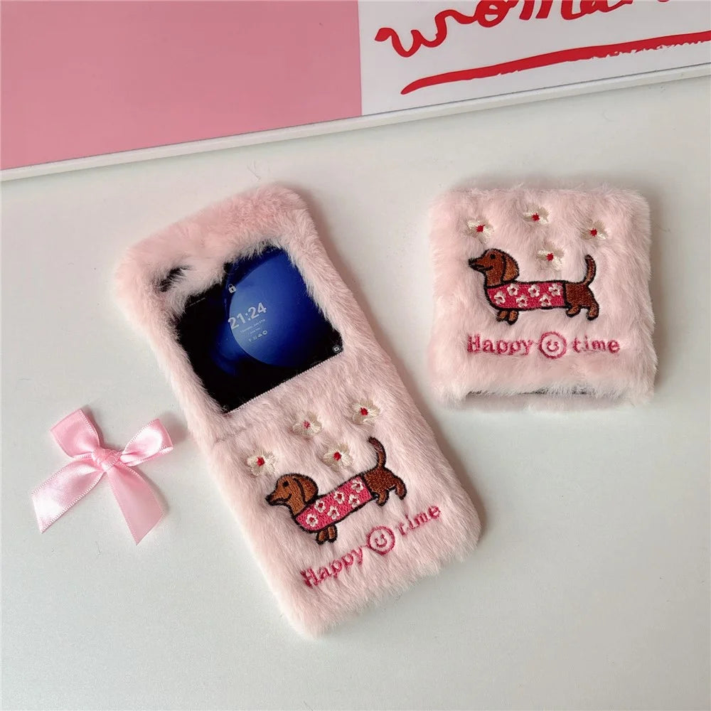 KJS-029 For Samsung Galaxy Z Flip7 FE 5G / Z Flip6 5G Case Embroidered Dachshund Hard PC Plush Furry Phone Cover - Pink - 5