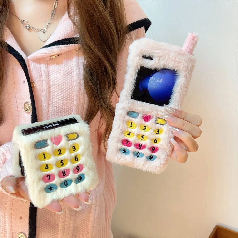 KJS-004 For Samsung Galaxy Z Flip7 FE 5G / Z Flip6 5G Case Retro Phone Style Embroidered Dial Keys Hard PC Warm Plush Phone Cover - Pink - 7