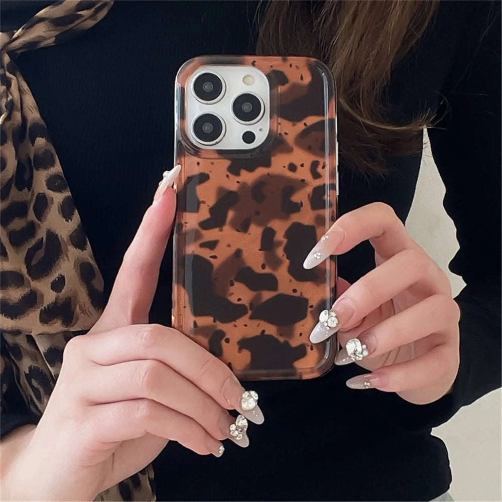 For iPhone 15 Pro Case Amber Leopard Print TPU Phone Cover - 2