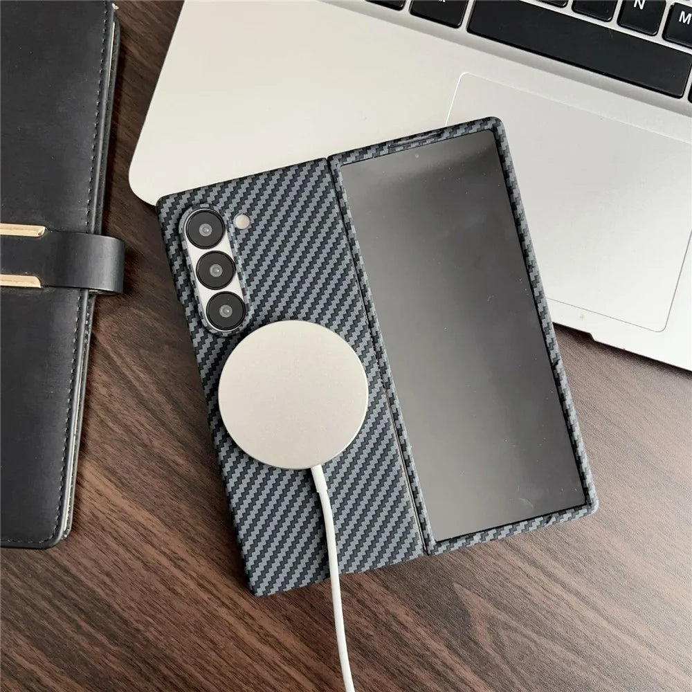 For Samsung Galaxy Z Fold5 5G Magnetic Case Carbon Fiber Texture PC Phone Cover with Screen Protector - Black - 3
