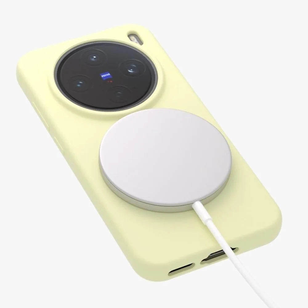 For vivo X200 5G Liquid Silicone Magnetic Case Skin-Touch Phone Cover - White - 5