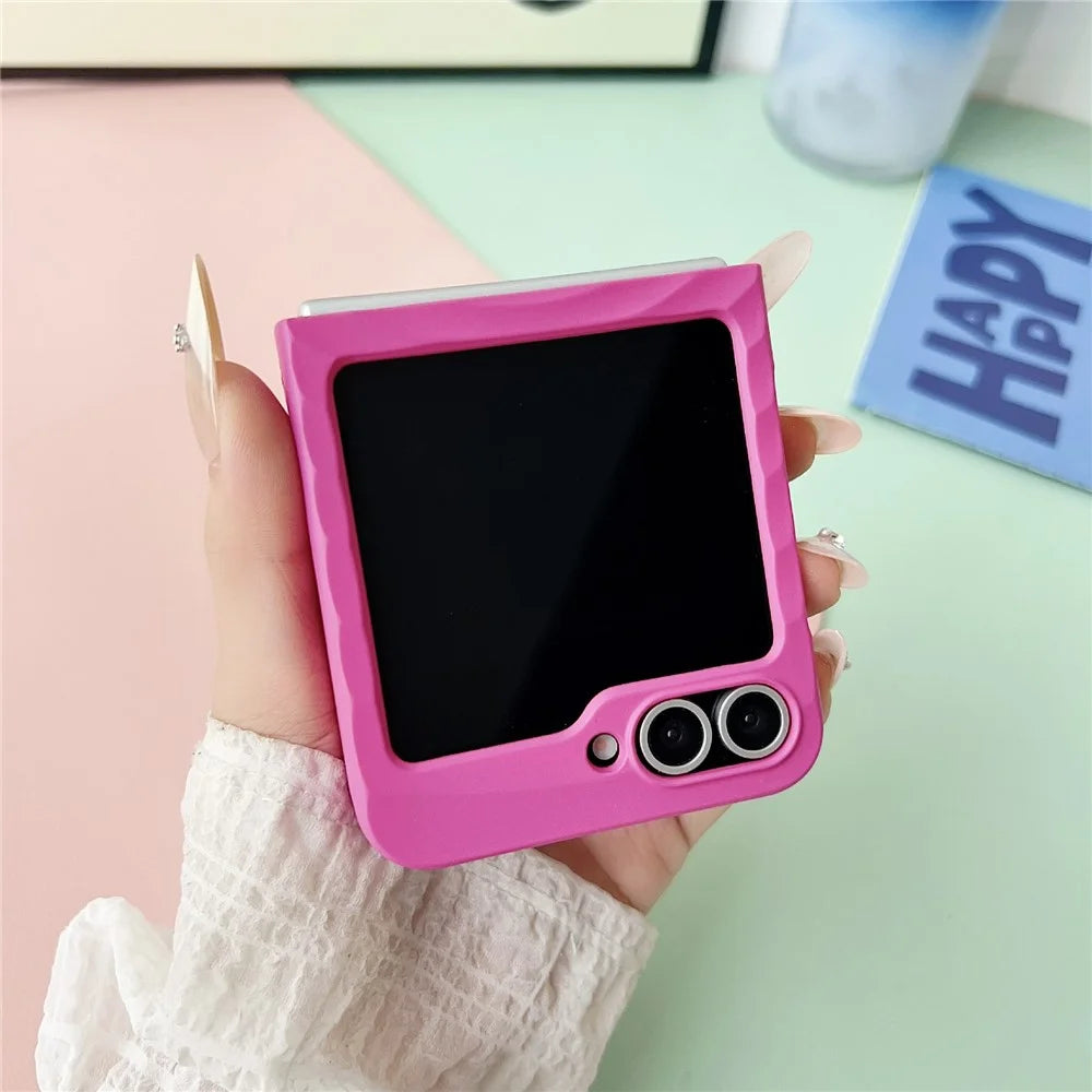 For Samsung Galaxy Z Flip7 FE 5G / Z Flip6 5G / Flip5 5G Magnetic Case Skin-Touch Wave Texture Hard PC Phone Cover - White - 3